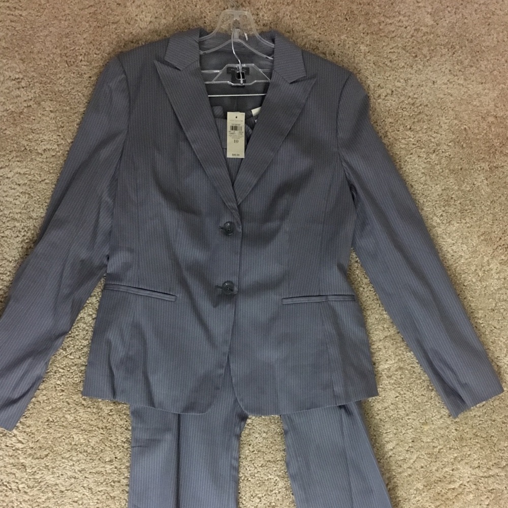 Brand New Ann Taylor size 10 gray pinstripe suit.